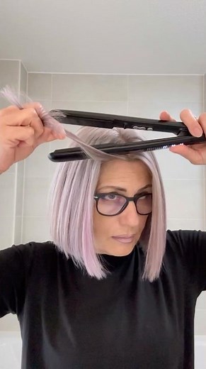 Locken mit dem Glätteisen! So easy 😍 #hairtok #hairstyle #haartutorial #hairtutorial #curlyhair