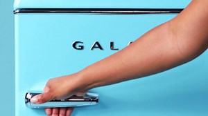 Galanz GLR12TBEEFR Refrigerator, Dual Door Fridge, Adjustable Electrical Thermostat Control with Top Mount Freezer Compartment, Retro Blue, 12.0 Cu Ft