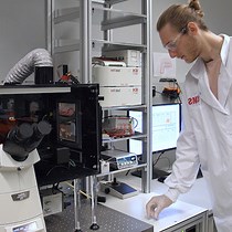 Video: A Multilayer Microfluidic Platform for the Conduction of Prolonged Cell-Free Gene Expression