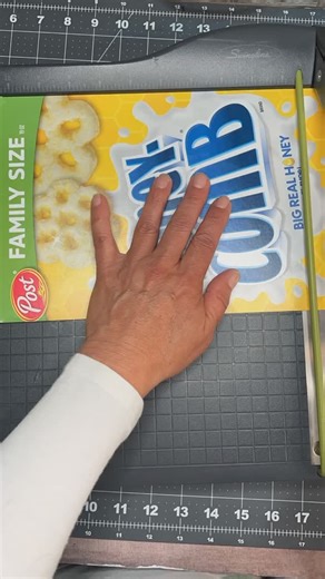 Read More 👇🏼 I made this from a cereal box ♻️ 💌 QUESTIONS ANSWERED ⬇️ This is the start of a journal. It’s the cover. Just art made from my imagination and some fabric. I work with a lot of paper and fabric so it’s a good way to use up the things I collect. THIS IS NOT A TUTORIAL… so therefore it’s not slow for you to follow along! If you want to see a tutorial you can search my YT channel by typing in YT “twisted paper studio fabric cover” any videos I have done will surface from me showing 