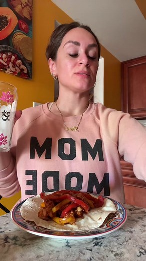 Quick and easy lunch come eat with me