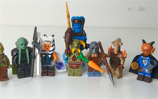 I Turned LEGO STAR WARS Aliens Into Fantasy Minifigs!