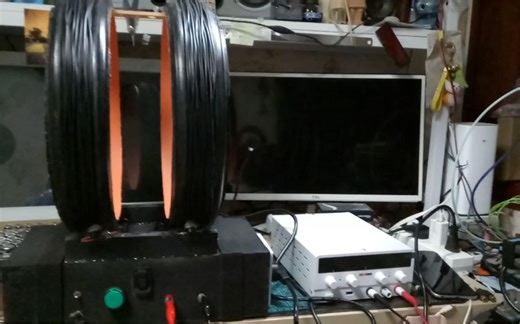 自制亥姆霍兹线圈并验证产生匀强磁场