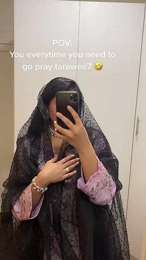 I am literally this close 👌🏼 to praying in my spotted abaya 🤣🤣🤣 order through our insta! 💕