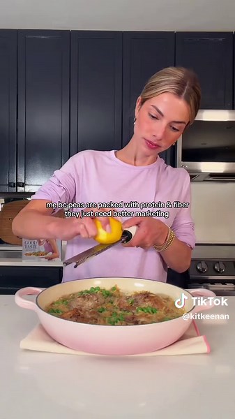 Lemony chicken and pea skillet recipe