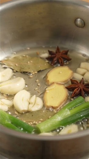 Homemade Chili Oil 🌶️🔥 | Easy Spicy Chili Oil #howtomakechilioil#chilioilrecipe#chiligarlicoil