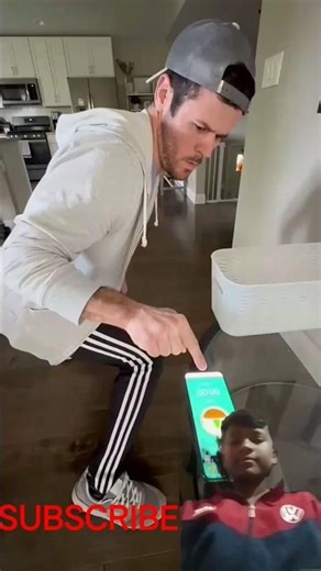 Fast // green screen