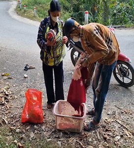 Bad father and mother abandoner their baby on the road Ep1 | Henry Geist