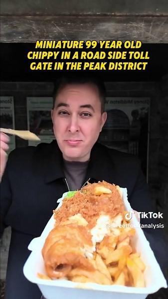 Historic Mini Chippy 🥹 📍 Toll Bar, The Bank, Stoney Middleton, Hope Valley S32 4TF #fishandchips #england #britishfood