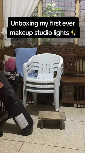 Unboxing My First Makeup Studio Lights with Mama | 45 Watts 220 Volts