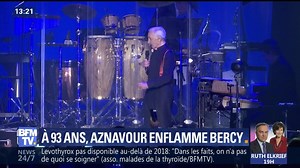 A 93 ans, Charles Aznavour enflamme Bercy