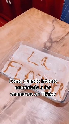 Explorando el significado de FLDSMDFR y sus memes