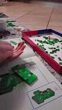 Building the lego creeper part 3 #lego #legominecraft #timelapse