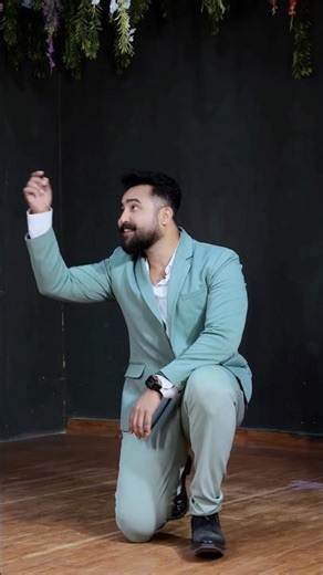 Pass Woh Aane Lage..😍 Kardo Viral Guys #dance #trending #viral #shortsviral #foryou #fyp #bollywood