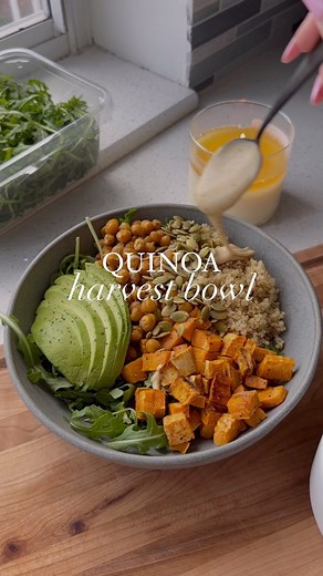 Danielle Brown | healthy recipes on Instagram: "This lunch makes you feel amazing🥑✨bookmark this QUINOA HARVEST BOWL and follow @healthygirlkitchen for more! #gorawpartner Ingredients: Fresh arugula Sprouted pumpkin seeds from @go_raw Quinoa Roasted sweet potatoes Roasted chickpeas Avocado slices Tahini dressing Dressing: 2 tbsp tahini 1 tbsp maple syrup 1 tbsp lemon juice 1 tsp dijon mustard salt + pepper I always have @go_raw pumpkin seeds in my pantry. I love that they’re sprouted and organi