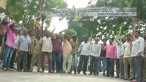 Buses go off in Telangana as TSRTC strike begins