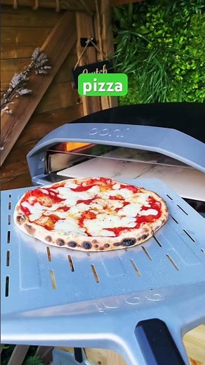 My First Pizza Cook in the Ooni Koda 2 PRO Gas Pizza Oven! 🔥🍕