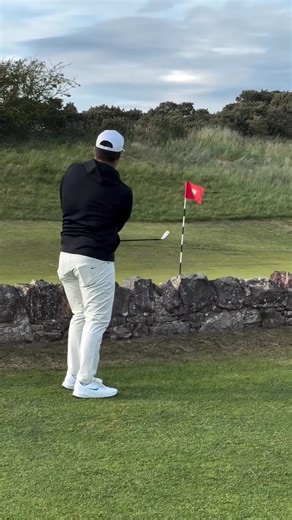 𝗙𝗿𝗶𝗱𝗮𝘆 𝗙𝗹𝗮𝘀𝗵𝗯𝗮𝗰𝗸⚡️ Sharpening up for the Scottish Open: A pre-Renaissance round on the West Links was the perfect preparation for Chris Gotterup … 5 days later, he was crowned Scottish Open champion! 🏆🏴󠁧󠁢󠁳󠁣󠁴󠁿 See you next year, Chris 👋🏼 #northberwickgolfclub | #westlinks | The North Berwick Golf Club