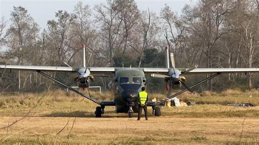 【航空】尼泊尔军队装备的波兰PZL M28运输机滑行和起飞