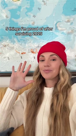 Say it with me… trauma bangs are always a bad idea.