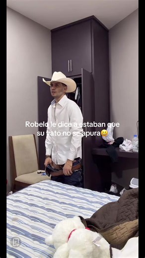 Robelo Makes Fun of Esteban's Boyfriend