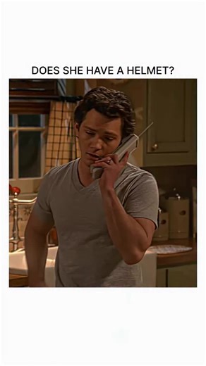 Reellifecomics on Instagram: "Young Sheldon (2017–2024) 🎭 Genre Sitcom • Comedy • Family ⏱ Runtime 20–22 minutes per episode ⭐ Rating Around 7.6/10 📖 Overview Set in East Texas, the series follows a young, socially awkward child prodigy as he navigates high school, family life, and a world that doesn’t quite understand him — all while his family learns how to support someone so different. ❤️ Why It’s Loved • Warm, family-centered storytelling • Balances humor with emotion • Strong performances