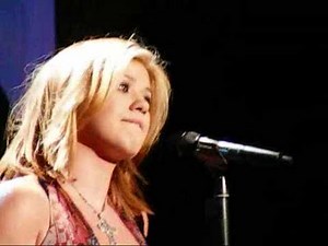 Kelly Clarkson - Maybe Live (Wolves Civic Hall)