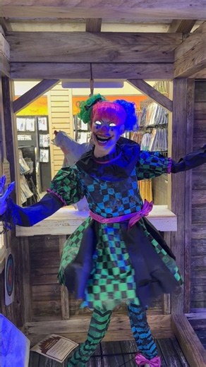 Whirling Wendy (In-Store Demo) | Spirit Halloween 2026 #animatronics #spirithalloween