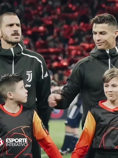 Ronaldo with his kids