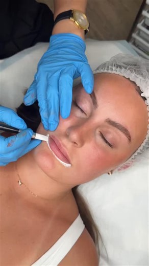 Covet Cosmetic Studio on Instagram: "Did you know we needed to map your lips before we can start any tattooing? In this video, I explain the importance of the mapping process in your lip blush treatment 💗 #lipblushprocess #lipmapping #lipmappingtecnique #lipartistperth #liptattooperth #lipblushtattoo #lipblushperth #perthbeauty #perthsalon #perthliptattoo #perthliptattooing #perthlipblush #perthlips #perthlipenhancement"