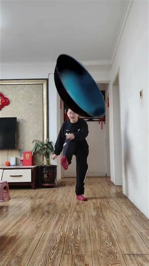 Hand Creator Assistant