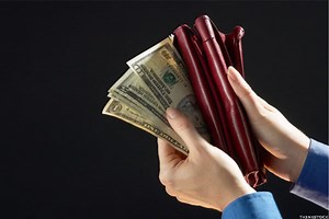 How to use a home equity line of credit without going underwater