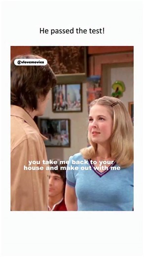 movies and memes on Instagram: "😂 .. .. .. Here’s a fun fact about That ’70s Show – Season 3, Episode 18 (“The Trials of Michael Kelso”): 🌟 Fun Fact This episode is famous because Ashton Kutcher actually got hurt during the filming of Kelso’s rooftop fall gag. In the episode, Kelso tries to prove he's still “cool” by jumping from the Formans’ roof into a snowbank—but during rehearsal, Kutcher misjudged the jump and actually injured his arm. The writers loved the idea so much they kept the stun