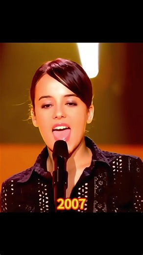 Alizee: Reflecting on Youth Through Melodic Hits