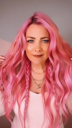 Sarah Potempa (@sarahpotempahair) - Voluminous Fishtail Braid Tutorial with Fake Ponytails