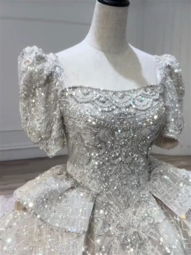 Custom Couture Bridal Dress – Trending in the UK & USA#shorts #shortvideo #shortfeed This luxury handmade white bridal gown is created for sophisticated brides across the UK and USA. Expertly crafted with premium bridal fabrics to meet international couture standards. Designed to complement UK church ceremonies, USA outdoor weddings, and destination celebrations. Structured yet lightweight, offering elegance, comfort, and confidence throughout your special day. A refined statement piece for brid