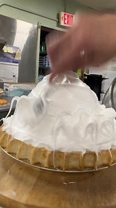 The higher the meringue, the closer to heaven. ☺️🧚 | Sugaree's Bakery