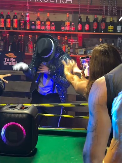 TBT MICHAEL JACKSON NO BAR DO ARUEIRA