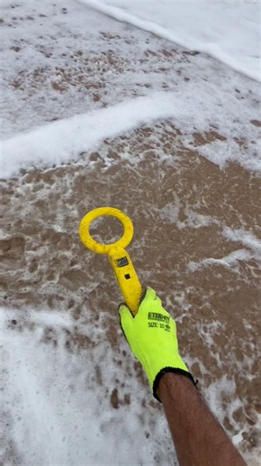 Best Beach Metal Detector Finds of All Time 🤯