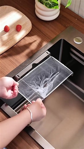 Easy Food Scrap Disposal Solutions for the Home