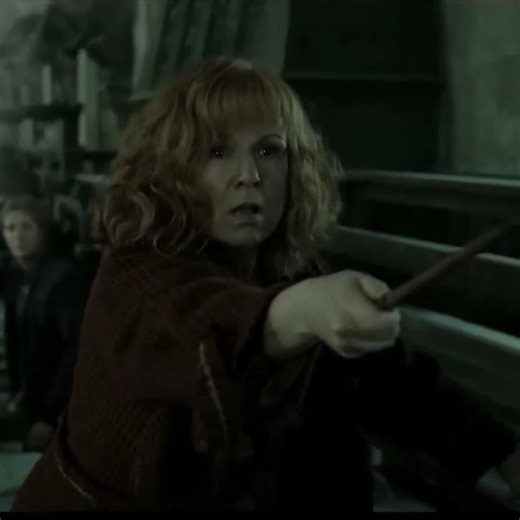 Molly Weasley vs Bellatrix Lestrange Harry Potter Edit (Matadora Slowed)