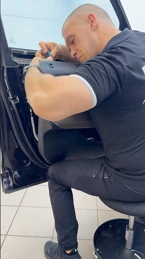 How to Remove BMW X3 F25 Door Panel