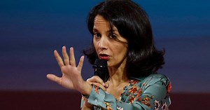 Guerre Israël-Hamas : Sophia Aram étrille la «bonne conscience de gauche» de Blanche Gardin