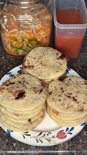 Pupusas: Traditional Salvadoran Comfort Food Guide
