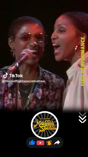 Johnny Rivers performed “Secret Agent Man” live on The Midnight Special, October 19, 1976 🎶 Watch the full performance on our YouTube NOW: https://youtu.be/PWkGQYpdSGA?si=imBlqRpfEbckjKH1 And don’t forget to subscribe while you’re there! #themidnightspecial #secretagentman #70smusic