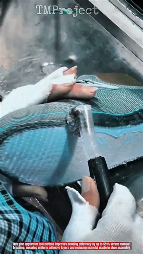 Innovative Glue Applicator Tool Method for Precision Shoe Bonding