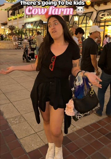 When your bring your SINK friend to Disney World 😂🤣 #singleincomenokids #thisisacowfarm #disneyworld #disneytok #disneysprings