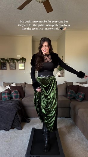 NYE outfit idea for my witchy whimsical crew. ✨🫶🏼 | witchy dress