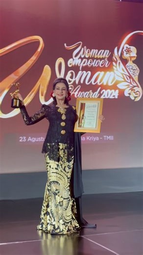 Ala Instyle on Instagram: "Late post 🎊🎊🎊🎊🎉🎉🎉happy sunday"