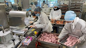 PHOTOS - La cantine des hôpitaux de Strasbourg se met au fait maison  - ICI